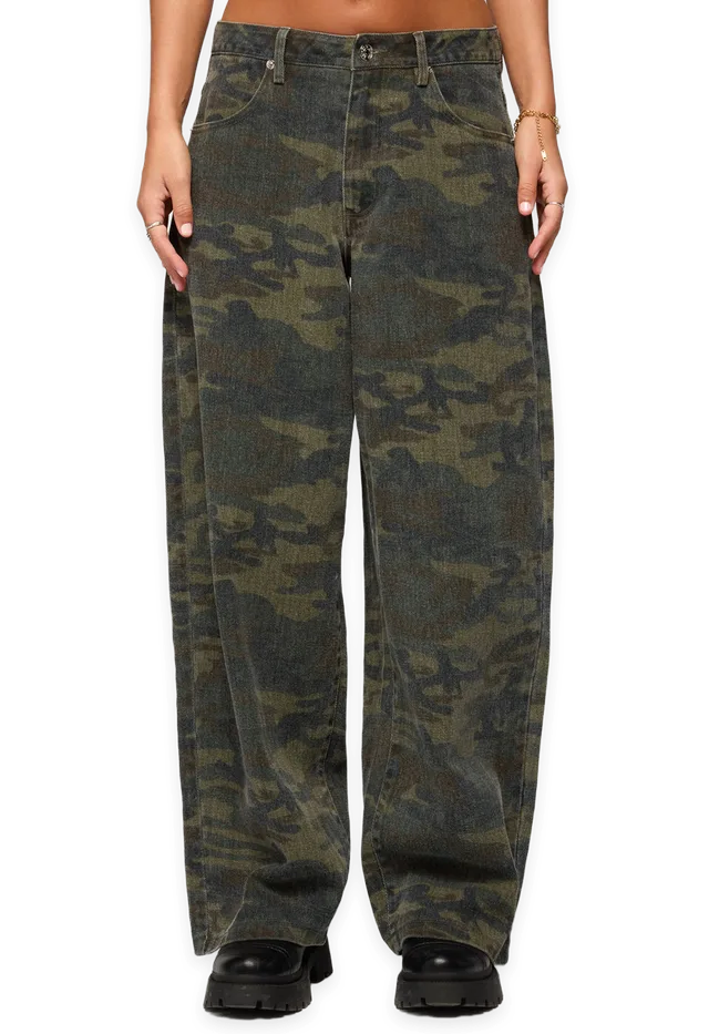 Edikted Anna Camo Low Rise Baggy Jeans