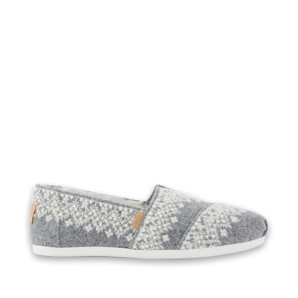TOMS Womens Alpargata Classic Fuzzy Fair Isle