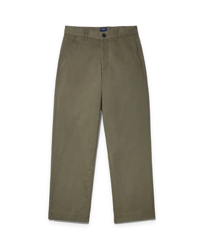 Noah Buckle-Back Chino Pant