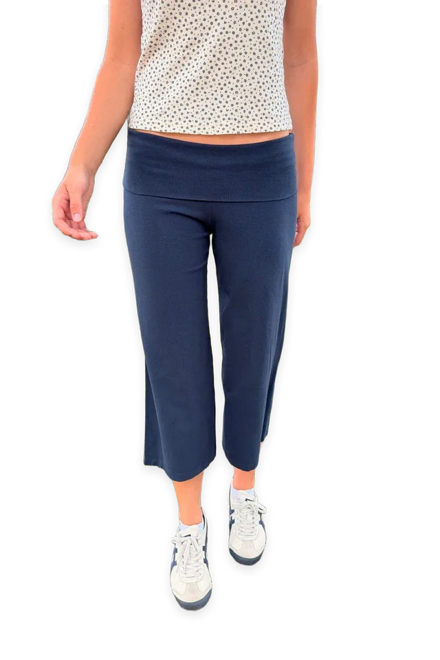 Brandy Melville Priscilla Capri Pants