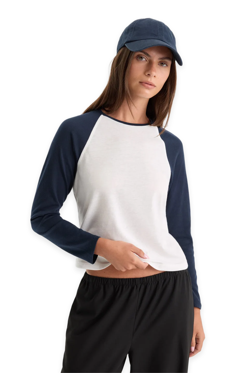 Good American THE LONG SLEEVE RAGLAN TEE