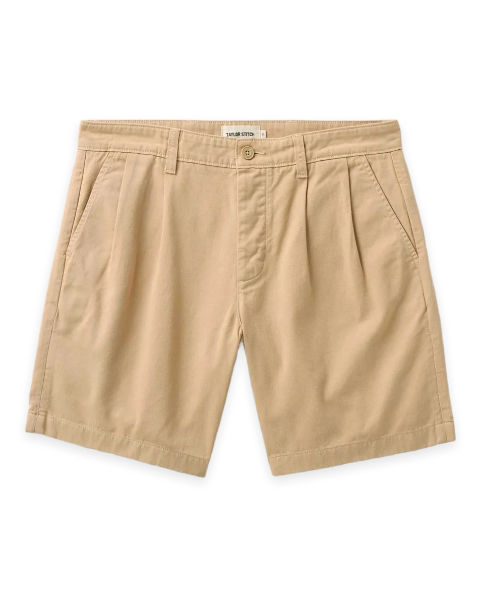 Taylor Stitch The Pleated Short in Organic Field Khaki Twill