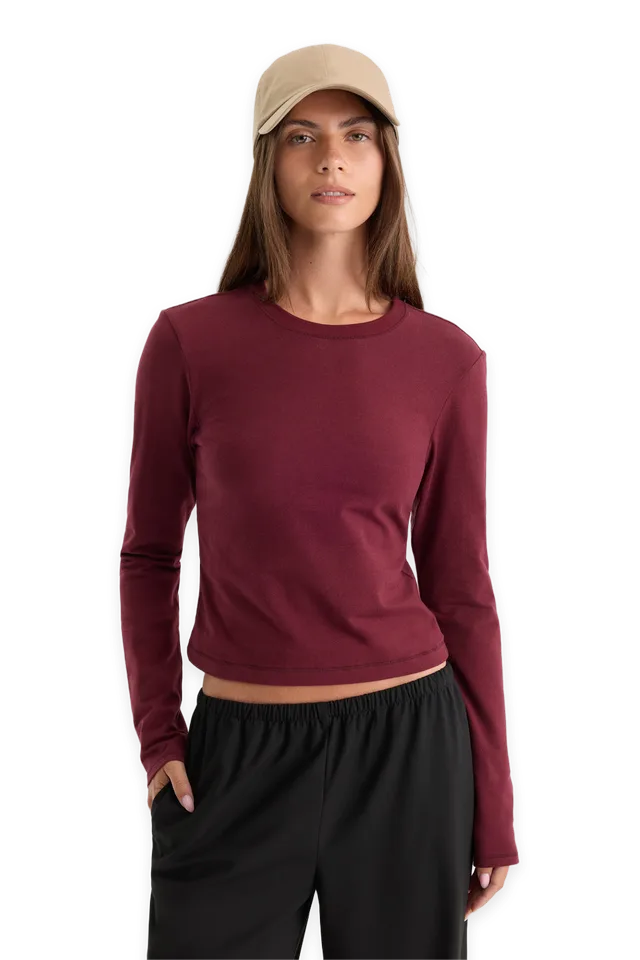 Good American THE LONG SLEEVE BABY TEE