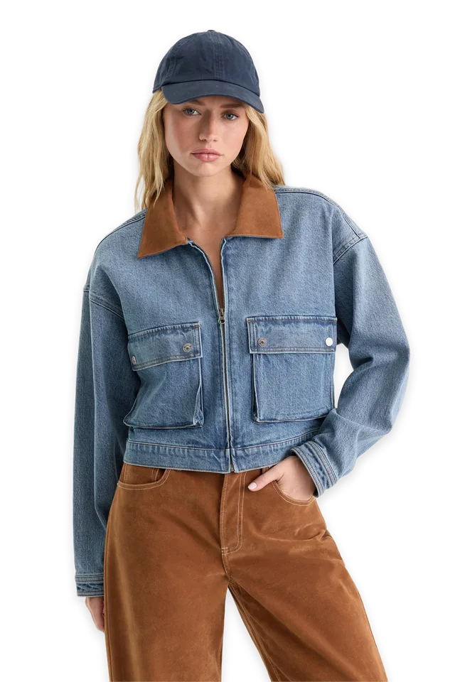 Good American THE DENIM CROPPED SWING JACKET