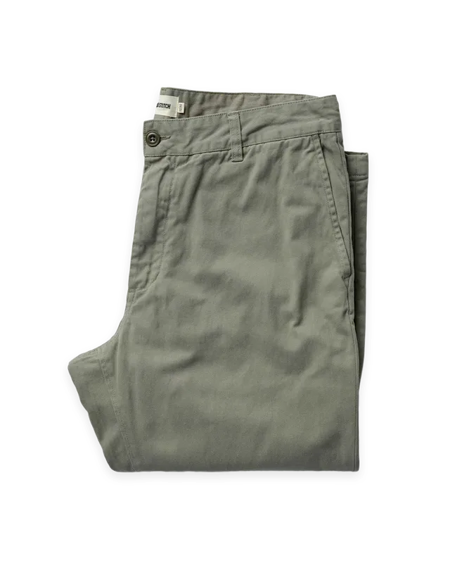 Taylor Stitch The Straight Foundation Pant in Organic Smoked Olive