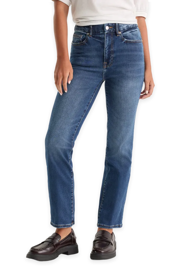 Good American ALWAYS FITS GOOD PETITE STRAIGHT JEANS