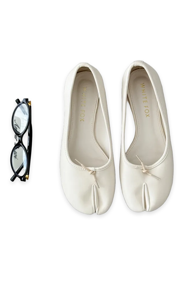 White Fox Kellee Tabi Ballet Flats Off White PU