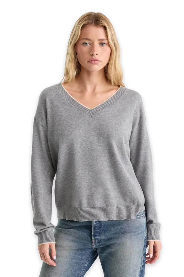 Good American THE COZY V NECK SWEATER