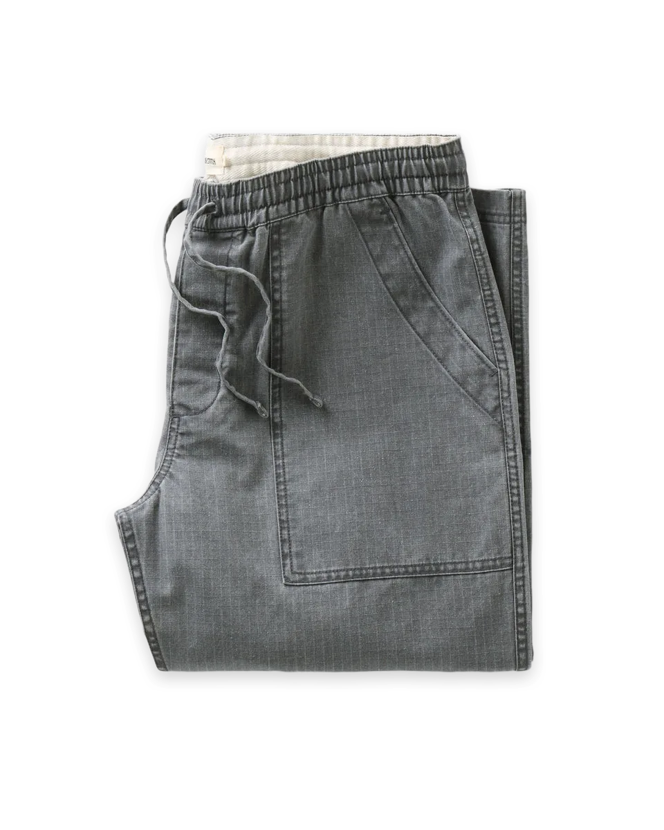 Taylor Stitch The Breakwater Pant in Dark Grey Ripstop