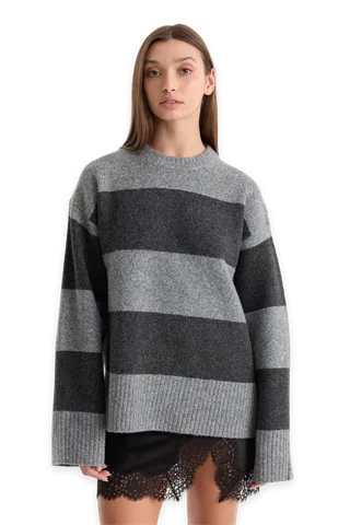 Good American THE OVERSIZED CREW SWEATER