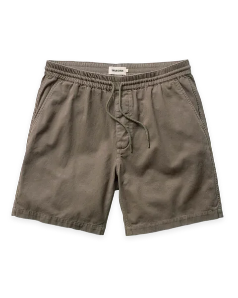 Taylor Stitch The Apres Short in Organic Espresso Foundation Twill