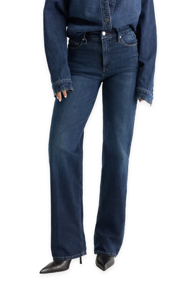 Good American SOFT TECH GOOD PETITE TRUE STRAIGHT JEANS
