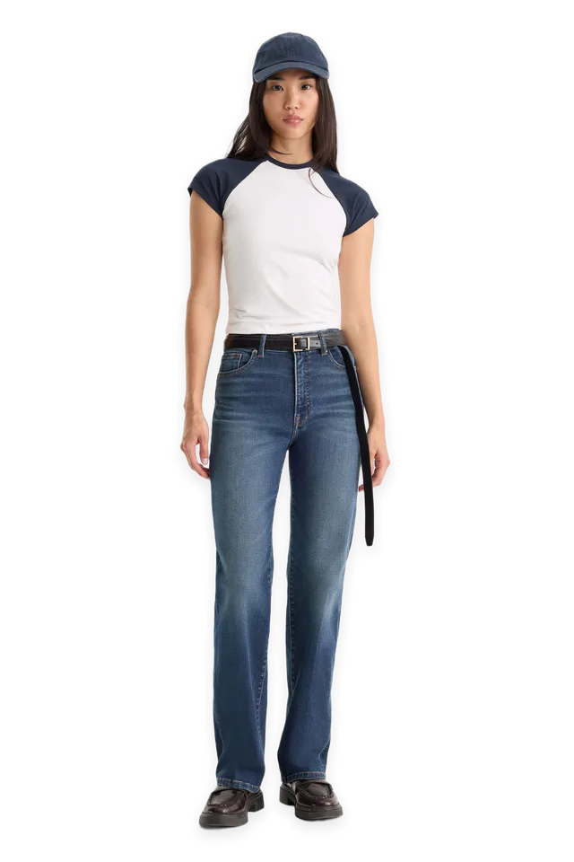 Good American SOFT TECH GOOD TRUE STRAIGHT JEANS · LYRIC