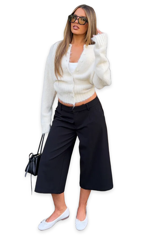 White Fox Staying Calm Wide Leg Capri Black